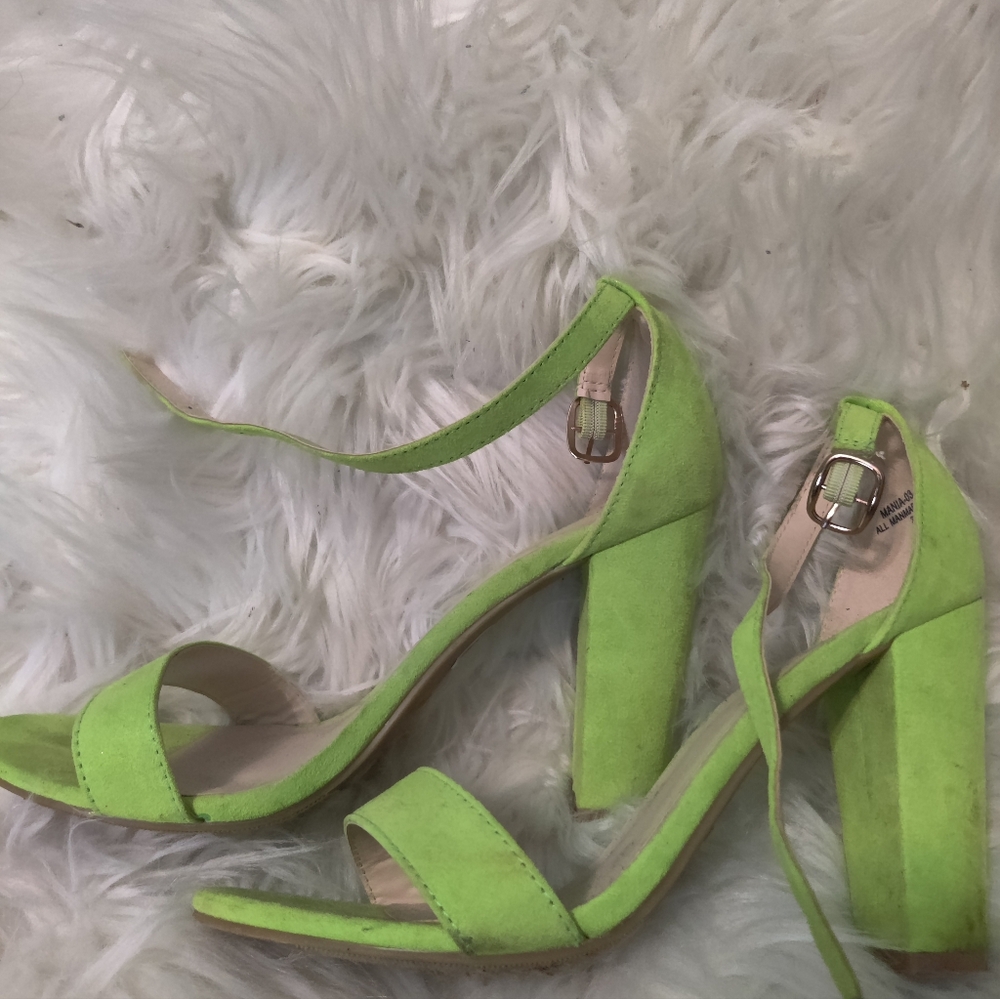 Bamboo lime green heels, size 8